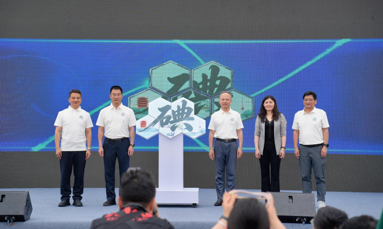 hahabet星辰大海官方网站-妄想从这里起头